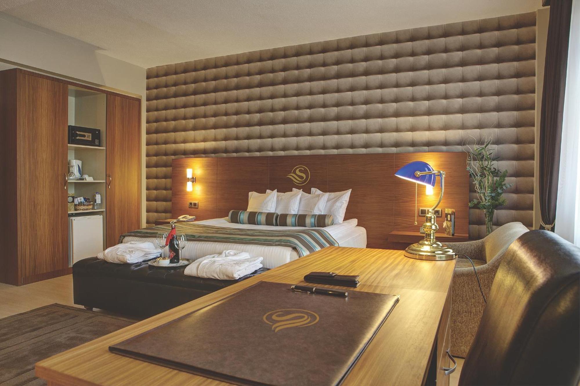 Susuzlu Atlantis Hotel İzmir Eksteriør bilde
